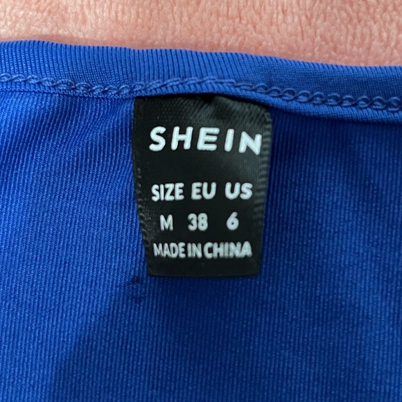 Blue cross over crop top - Picture 3 of 3